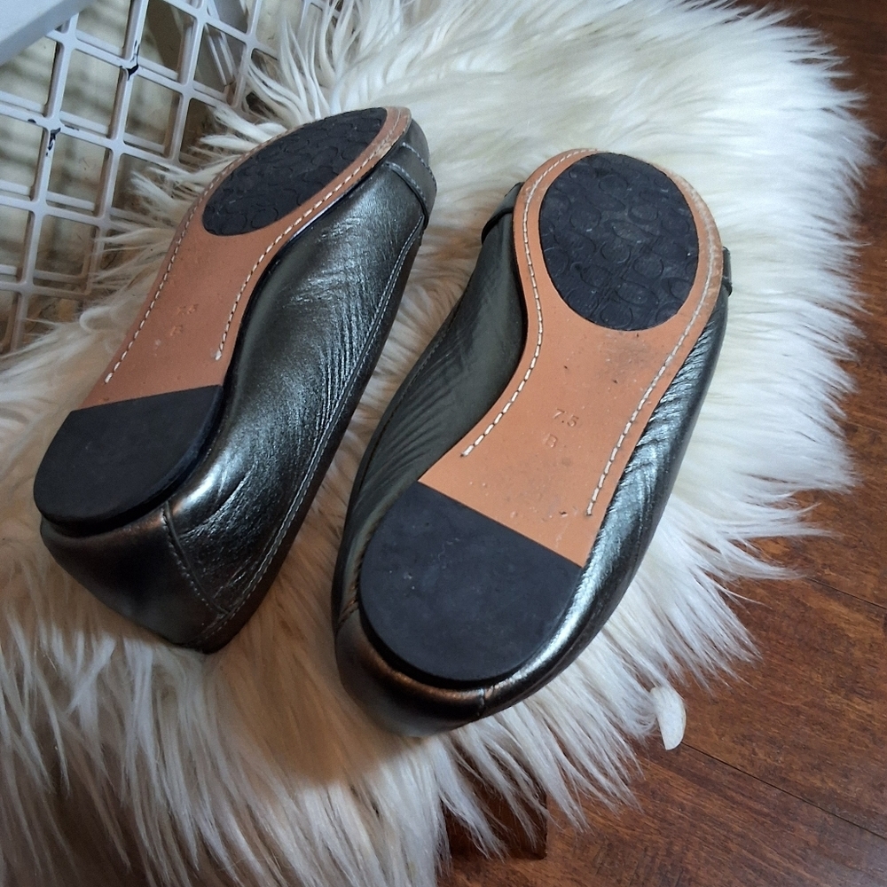 Coach pewter leather kisslock flats 7.5 - Picture 6 of 10